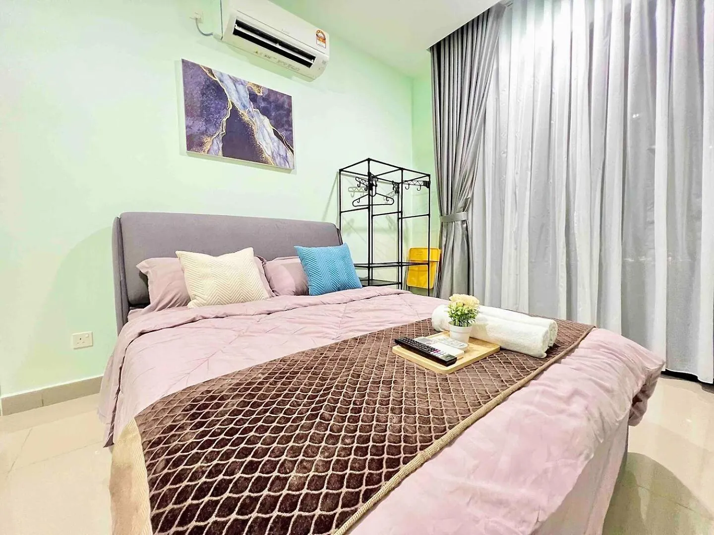 D'Chill Suite【Austin Regency】Netflix Johor Bahru Apartment